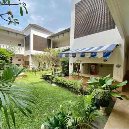 Roemah Moesi Hotel Medan Luaran gambar