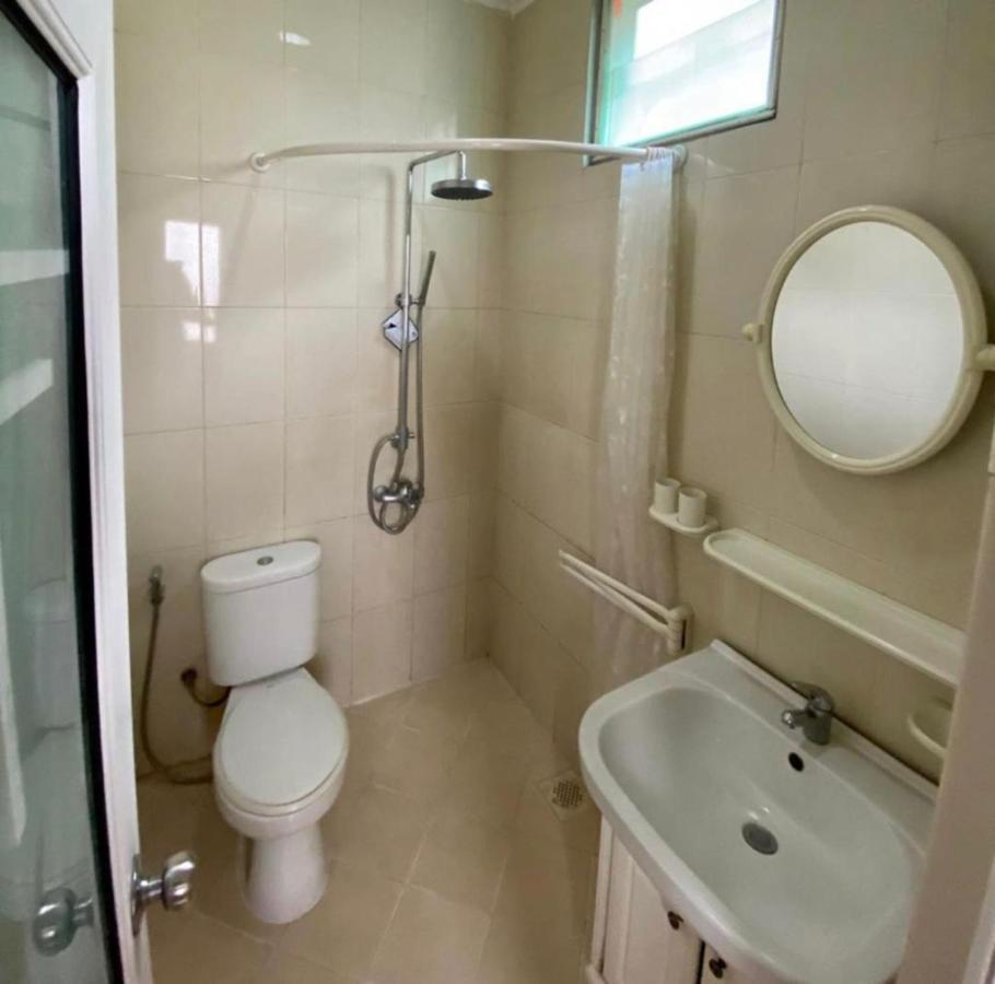 Roemah Moesi Hotel Medan Luaran gambar