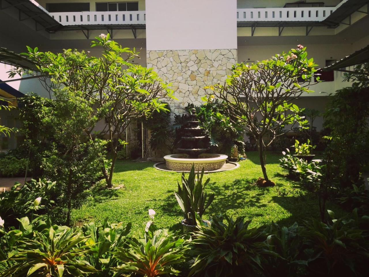 Roemah Moesi Hotel Medan Luaran gambar